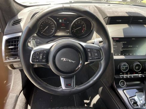 Used 2020 Jaguar F-TYPE SVR AWD/4WD image 10
