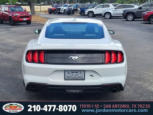 Used 2022 Ford Mustang Coupe RWD image 4