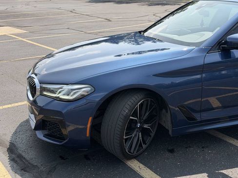 Used 2021 BMW 530i xDrive w/ M Sport Package AWD/4WD image 11