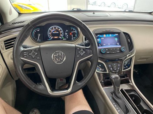 Used 2015 Buick LaCrosse Premium image 31