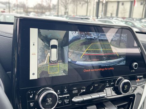 New 2026 Toyota Highlander Platinum image 14