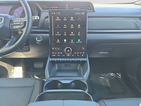 Used 2026 GMC Terrain AT4 w/ Convenience Package III image 13