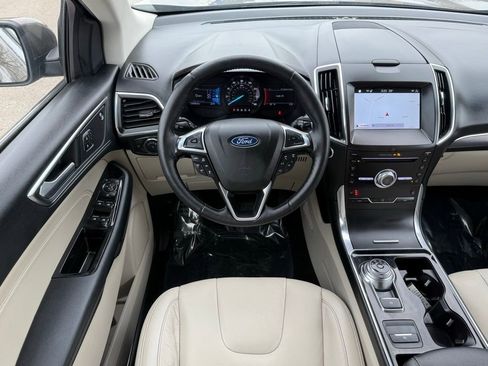 Used 2019 Ford Edge Titanium w/ Cold Weather Package image 27
