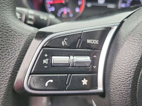 Used 2023 Kia Forte LXS image 5