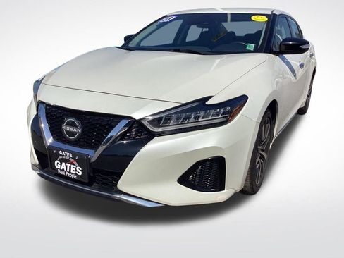 Used 2023 Nissan Maxima SV w/ Floor Mat Group FWD image 6