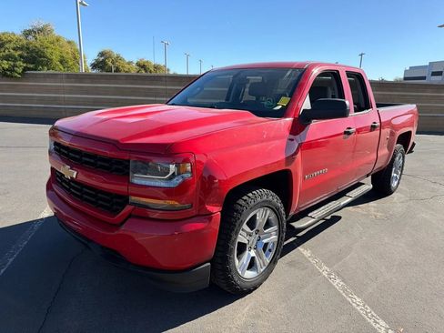 Used 2018 Chevrolet Silverado 1500 Custom w/ Trailering Package image 1