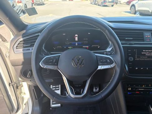 Used 2023 Volkswagen Tiguan SE R-Line FWD image 25