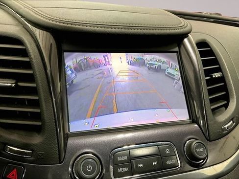 Used 2016 Chevrolet Impala LT w/ Convenience Package FWD image 21