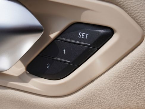 New 2025 BMW 330i Sedan w/ Premium Package image 20