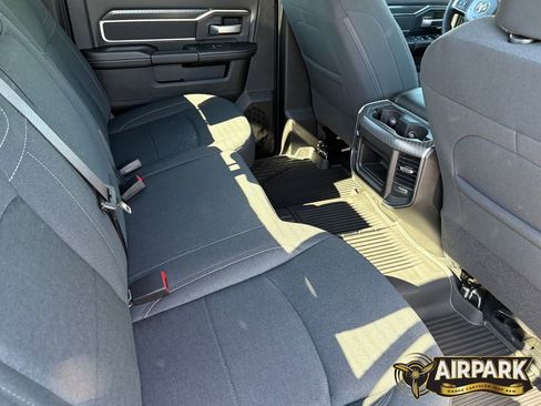 New 2026 RAM 3500 Big Horn AWD/4WD image 13