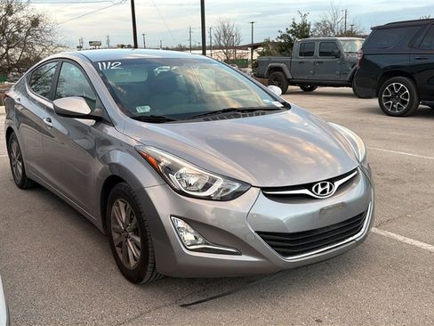 Used 2014 Hyundai Elantra SE w/ Option Group 02 image 3