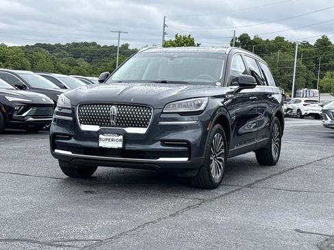 Used 2023 Lincoln Aviator Reserve w/ Elements Package Plus AWD/4WD image 15