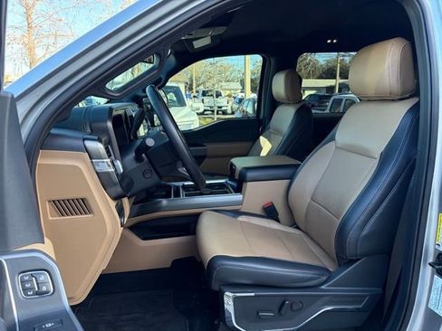 Used 2023 Ford F250 Lariat w/ Chrome Package image 13