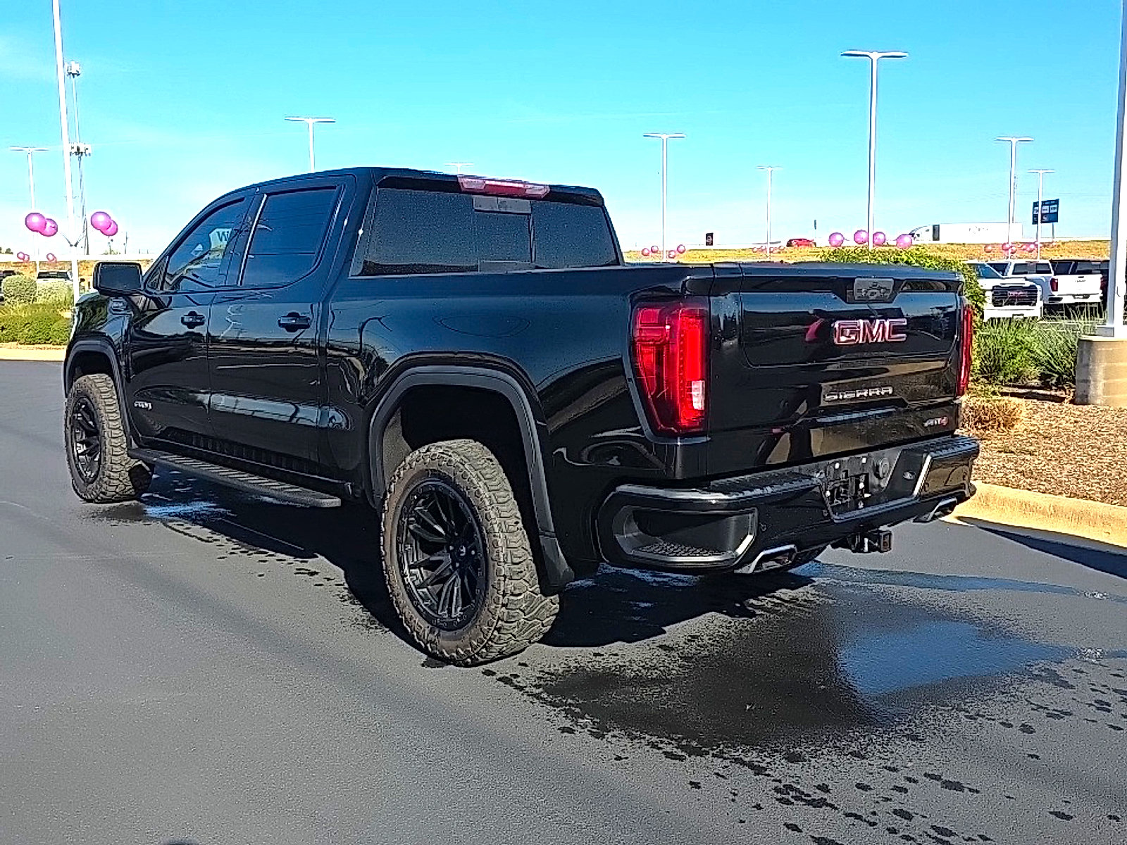 Used 2022 GMC Sierra 1500 AT4 w/ AT4 Premium Package AWD/4WD image 13
