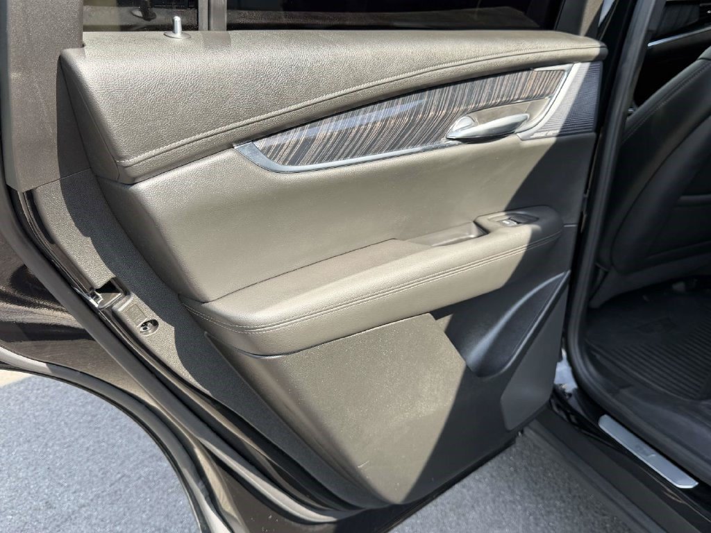 Certified 2025 Cadillac XT6 Premium Luxury w/ Technology Package AWD/4WD image 26
