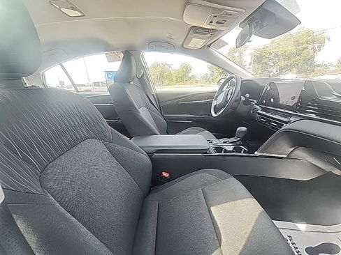 Used 2025 Toyota Camry LE FWD image 4