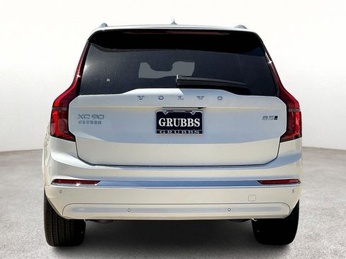 New 2026 Volvo XC90 B5 Ultra image 6
