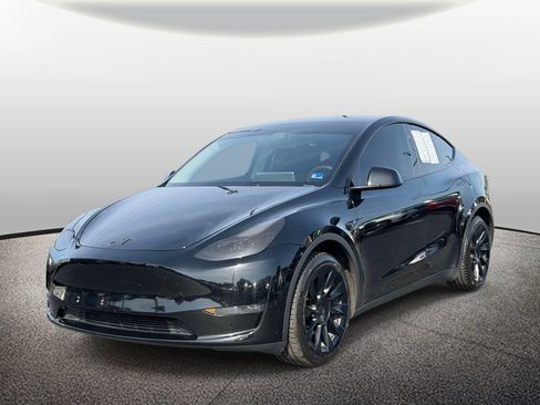 Used 2024 Tesla Model Y Long Range AWD/4WD image 5