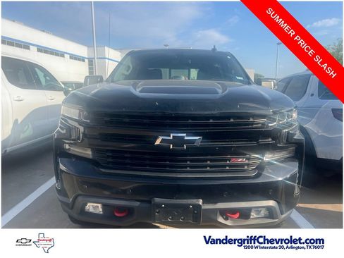 Used 2019 Chevrolet Silverado 1500 LT Trail Boss AWD/4WD image 4