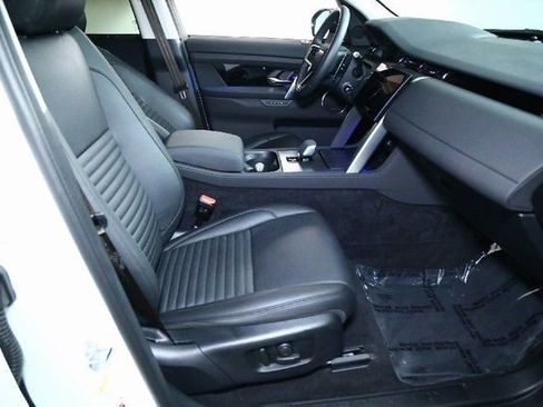 Certified 2025 Land Rover Discovery Sport S image 29