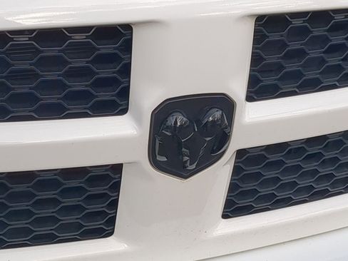 Used 2019 RAM 1500 Express w/ Express Value Package image 16