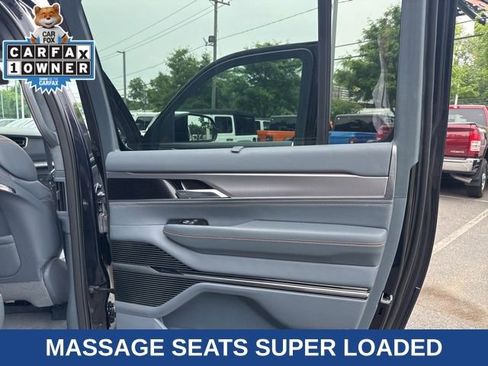 Used 2023 Jeep Grand Wagoneer L Series II w/ Premium Group II AWD/4WD image 36