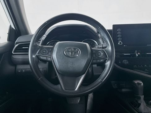 Used 2024 Toyota Camry SE FWD image 17