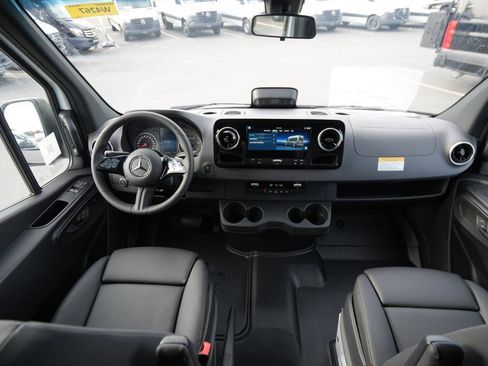 New 2025 Mercedes-Benz Sprinter 2500 image 16