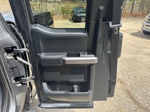 Used 2019 Ford F150 XLT w/ Equipment Group 301A Mid AWD/4WD image 17