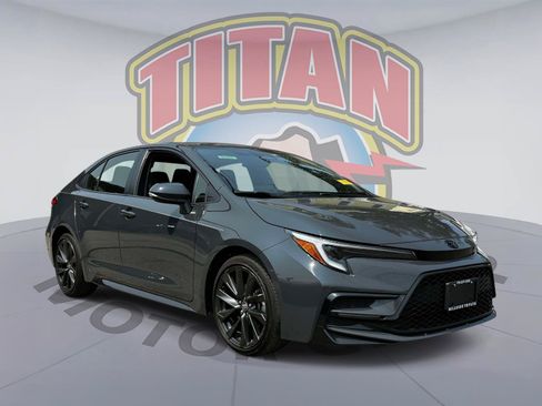 Used 2024 Toyota Corolla SE FWD image 1