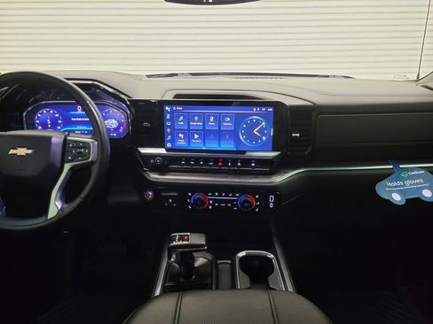 Used 2024 Chevrolet Silverado 1500 LTZ w/ Z71 Off-Road Package image 46