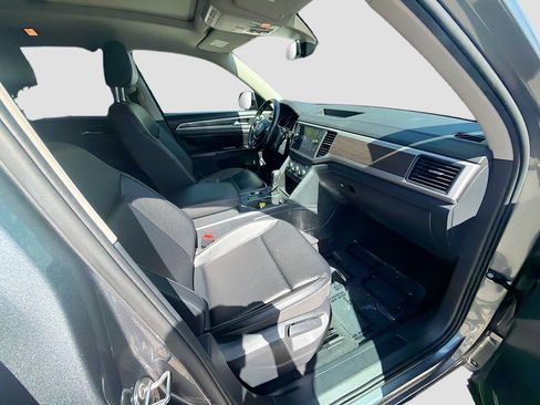 Used 2019 Volkswagen Atlas SE image 31