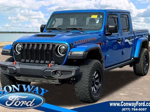 Used 2022 Jeep Gladiator Mojave w/ Trailer Tow Package image 2