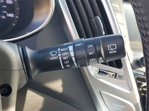 Used 2013 Hyundai Veloster w/ Tech Pkg image 20