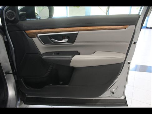 Used 2020 Honda CR-V Touring image 23