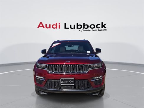 Used 2024 Jeep Grand Cherokee Limited w/ Luxury Tech Group II image 3