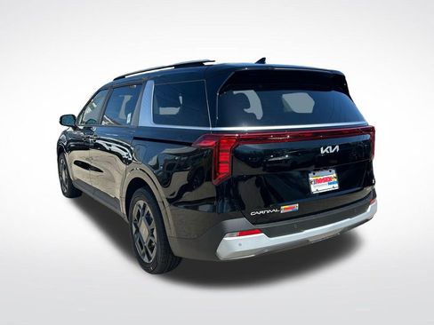 New 2026 Kia Carnival EX FWD image 3