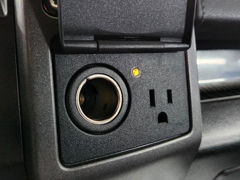 Used 2017 Ford F150 Raptor w/ Equipment Group 802A Luxury image 46