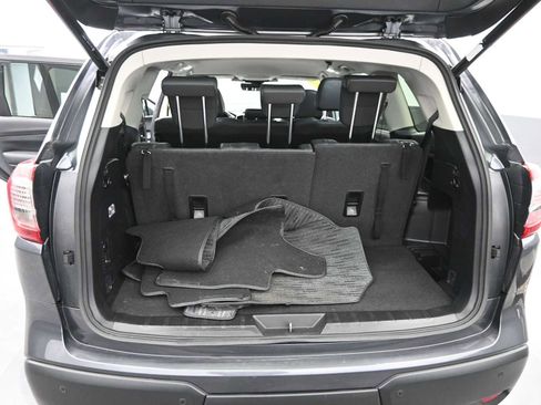 Used 2023 Subaru Ascent Limited image 13