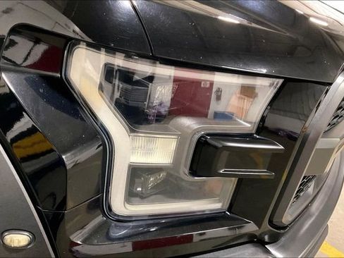 Used 2018 Ford F150 Raptor w/ Equipment Group 802A Luxury image 30