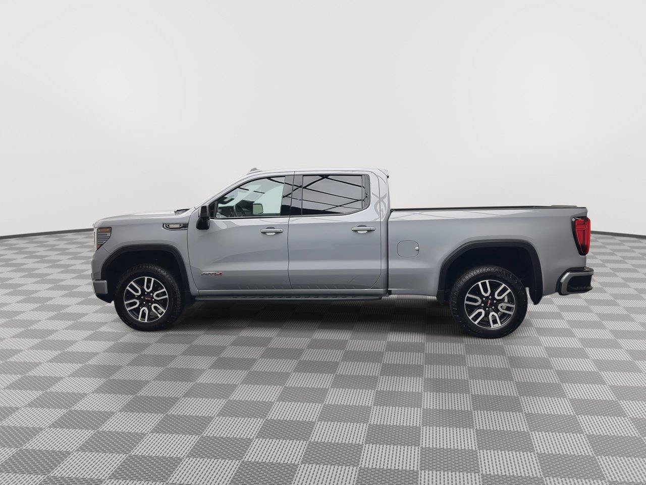 Certified 2025 GMC Sierra 1500 AT4 w/ Technology Package AWD/4WD image 43