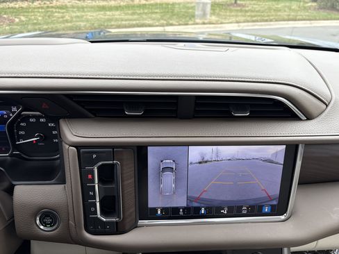 Used 2021 GMC Yukon Denali image 29