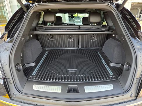 New 2026 Cadillac XT5 Sportv w/ LPO, Floor Liner Package image 31
