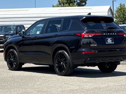 New 2026 Nissan Rogue SL AWD/4WD image 7