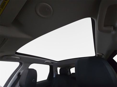 Used 2022 Land Rover Discovery Sport S image 28