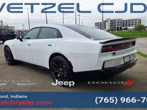 New 2026 Dodge Charger R/T image 5