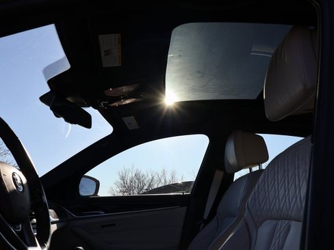 Used 2018 BMW 530i xDrive image 20