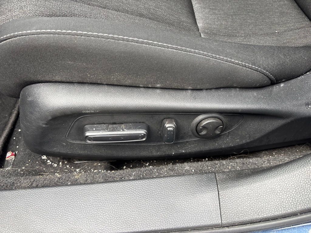 Used 2023 Honda Accord EX image 17