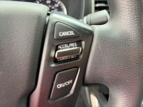 Certified 2022 Nissan Frontier SV image 13