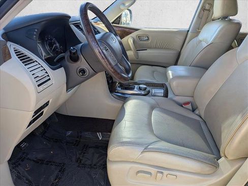 Used 2017 INFINITI QX80 4WD w/ Driver Assistance Package image 11